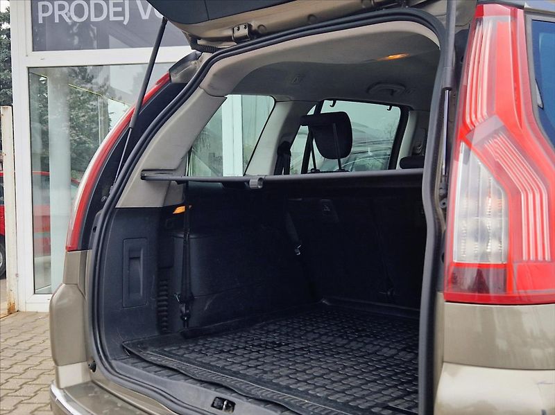 Citroën C4 Picasso 1,6 HDi 80kW AUTOKLIMA 7MIST - fotka 11 z 23