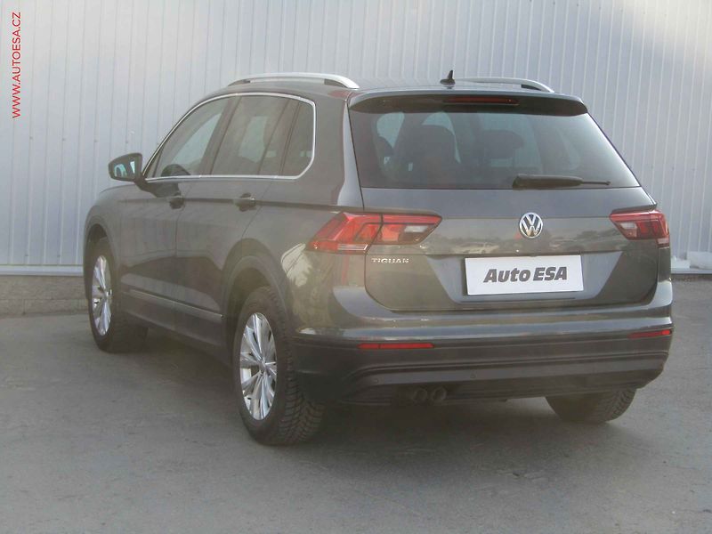 Volkswagen Tiguan (2019) 2.0 TDi, 2.maj,ČR, LED - fotka 6 z 20