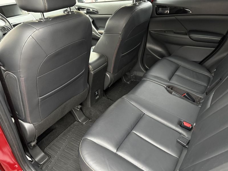 Mitsubishi Eclipse Cross 1.5 TURBO 4WD CVT INSTYLE+ - fotka 11 z 25
