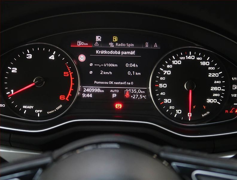 Audi A4 (2019) 30 TDI, Automat, Navi - fotka 11 z 27