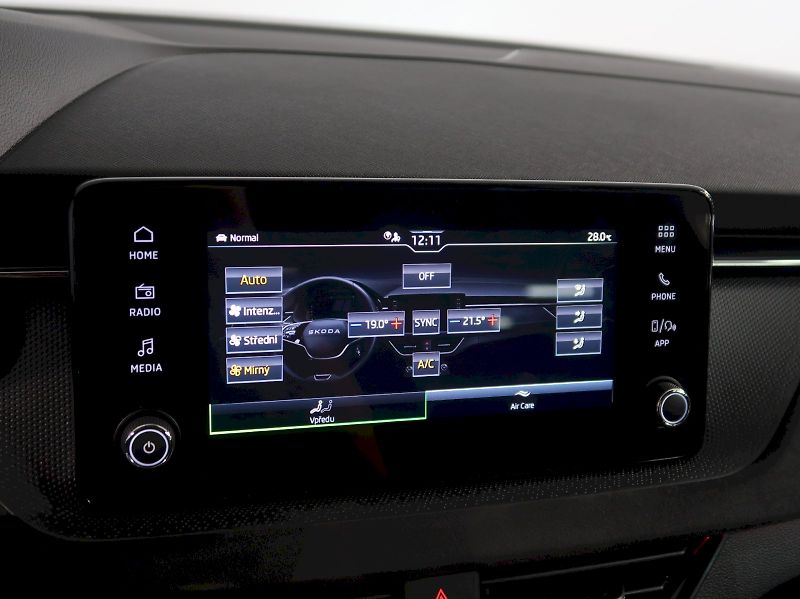 Škoda Kamiq (2025) TOP SELECTION 1.0TSI 85KW - fotka 25 z 41