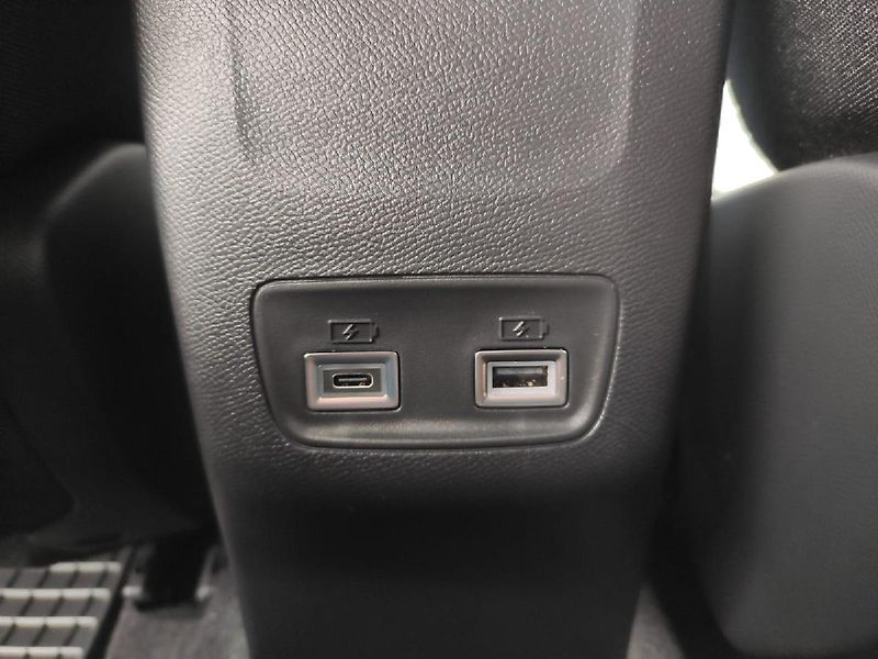 Peugeot 2008 (2026) ALLURE 1.2 100k MAN6  - fotka 25 z 28