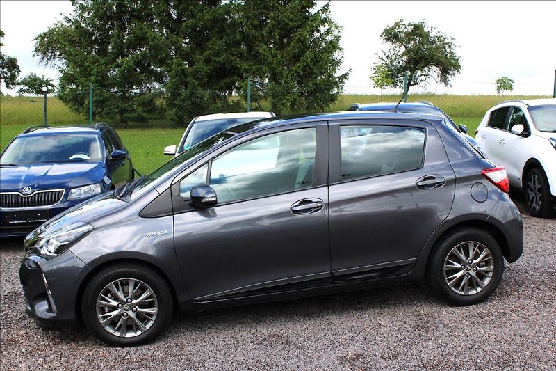 Toyota Yaris 1,5 Hybrid Comfort, Kamera - fotka 5 z 28