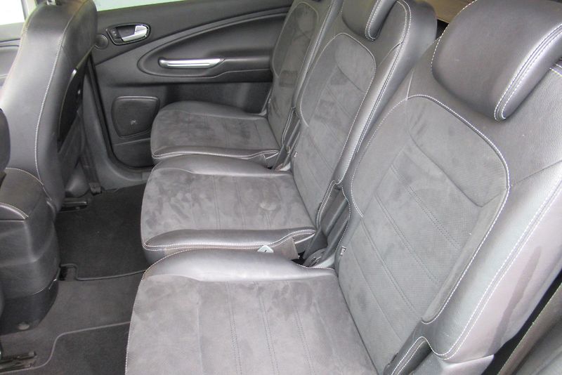 Ford Galaxy 2.0TDCi AUT.KLIMA TAŽNÉ 1,8t - fotka 18 z 27