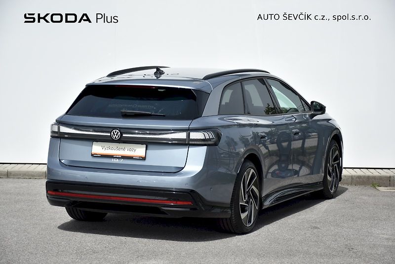Volkswagen ID.7 Tourer (2024) Pro S People 210kW 86kWh - fotka 2 z 34
