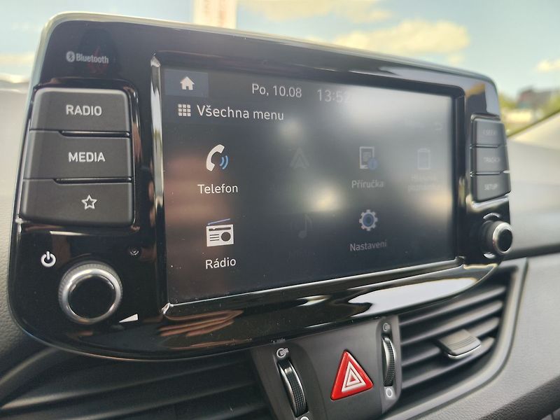 Hyundai i30 1.0 T-GDI/88kW Comfort - fotka 14 z 28