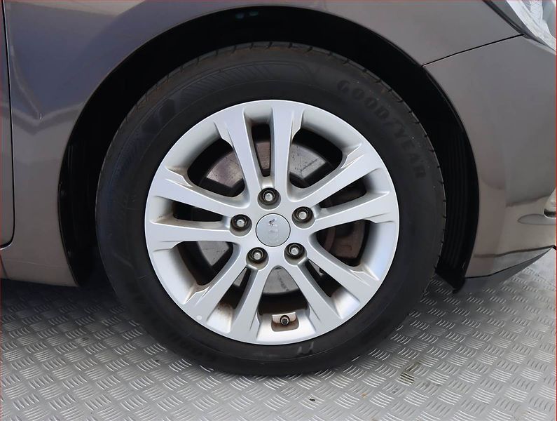 Kia Ceed (2015) 1.6 CRDi, Navi, Tempomat - fotka 15 z 18