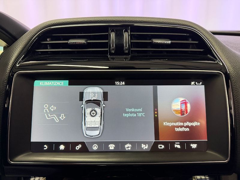 Jaguar F-Pace 2.0d AWD A/T PRESTIGE, WEBASTO - fotka 15 z 25