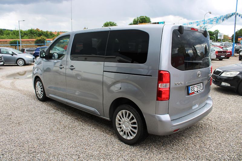 Toyota ProAce Verso (2022) 2,0D TEMPOMAT 8MÍST  KLIMA  - fotka 5 z 18