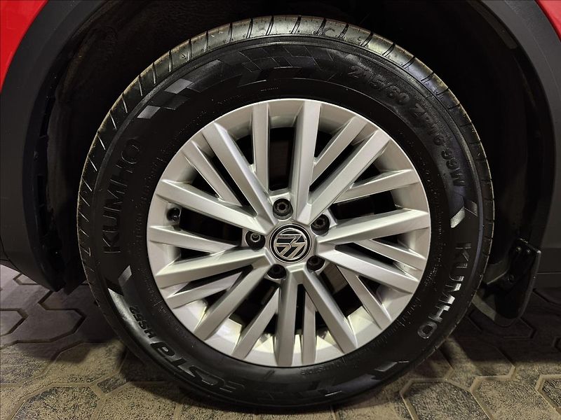 Volkswagen T-Roc 2.0TSI 140kW DSG ACC 4MOTION - fotka 36 z 37