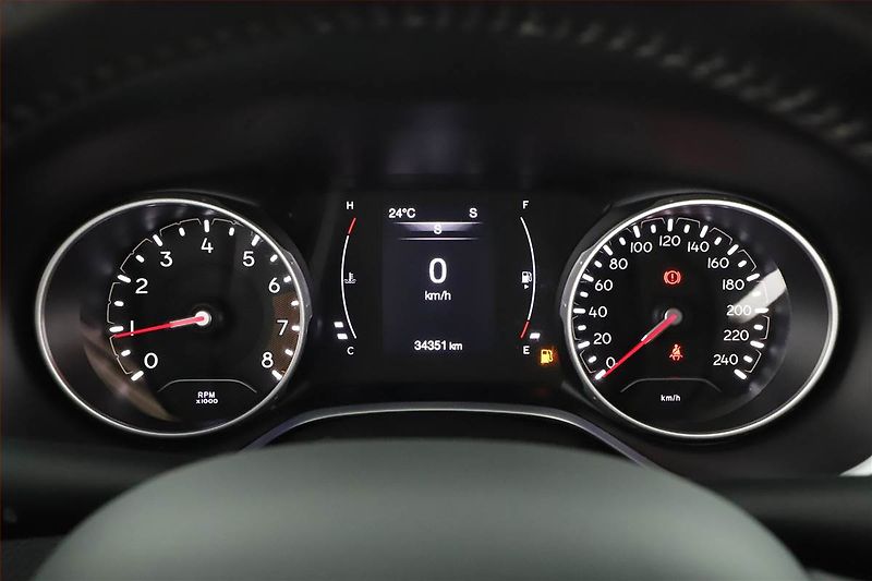 Jeep Compass (2020) 1.3 T-GDI, Kůže, Tempomat - fotka 8 z 19