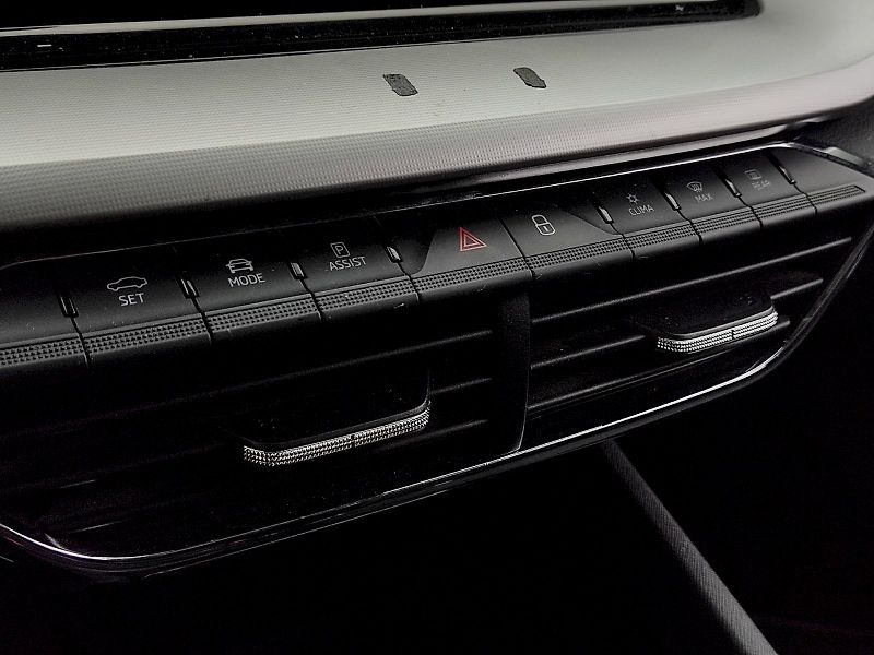 Škoda Octavia (2023) Combi Style Comfort 2,0 Tdi 11 - fotka 22 z 42