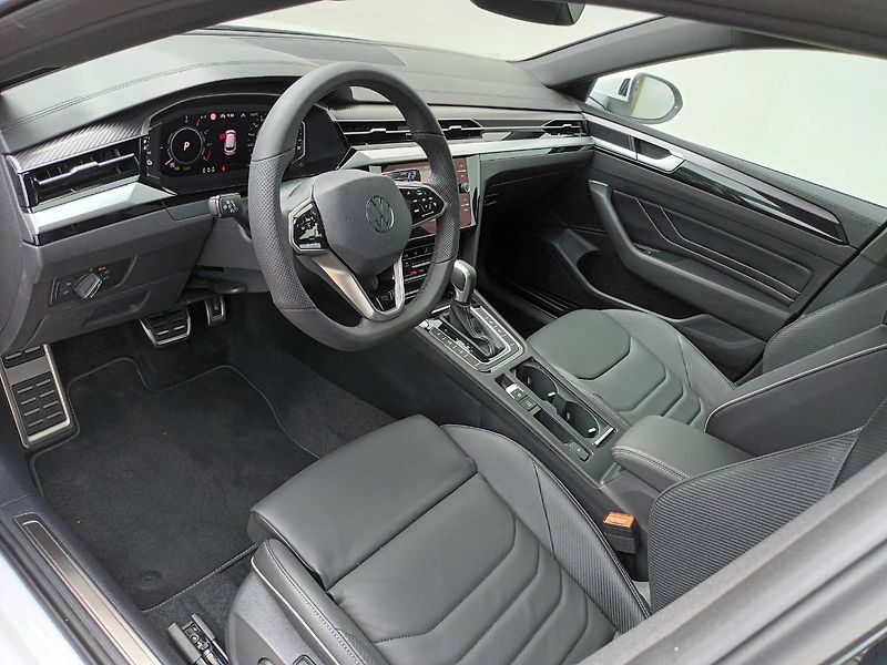 Volkswagen Arteon Shooting Brake (2024) Arteon SB R-Line 1.4 TSI 115 / - fotka 22 z 29