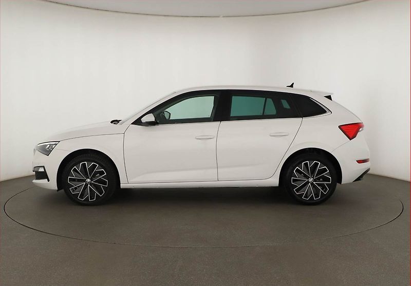 Škoda Scala (2023) Style 1.0 TSI, ČR,1.maj - fotka 3 z 15