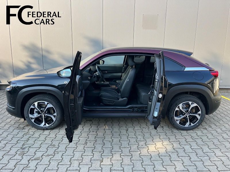Mazda MX-30 (2024) R-EV Edition R 170HP - fotka 16 z 18