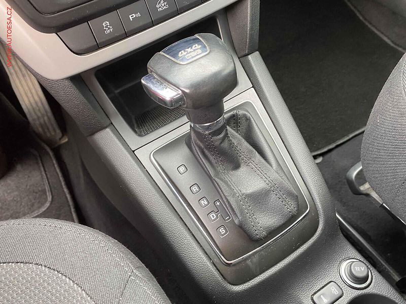 Škoda Yeti (2010) 2.0 TDi 4x4, Ambition, DSG, - fotka 16 z 18