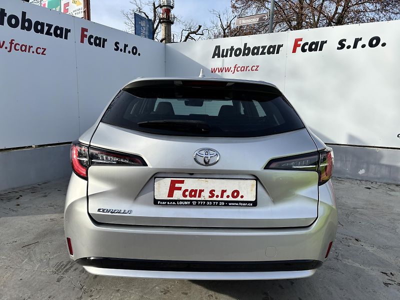 Toyota Corolla (2019) 1.2Turbo 85kW Alu kola! - fotka 7 z 29