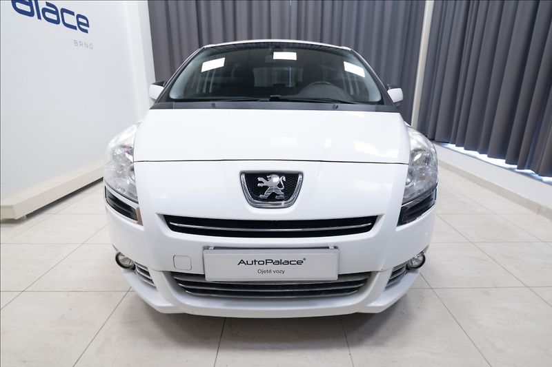Peugeot 5008 1,6 BlueHDI 7 MÍST NOVÉ V ČR - fotka 2 z 28