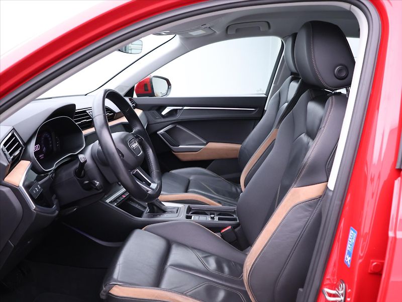 Audi Q3 2,0 TDI Advanced Virtual CZ DP - fotka 11 z 34