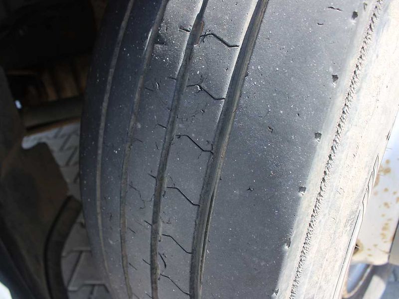 Renault Premium D370.18 PV4X2-40, EURO 3, KAME - fotka 21 z 22