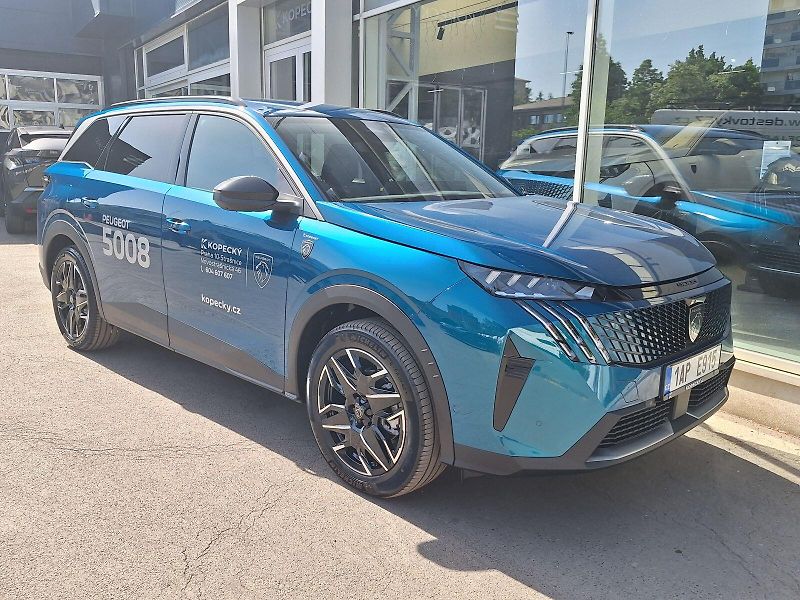 Peugeot 5008 (2026) GT Hybrid 145 e-DCS6 - fotka 9 z 24