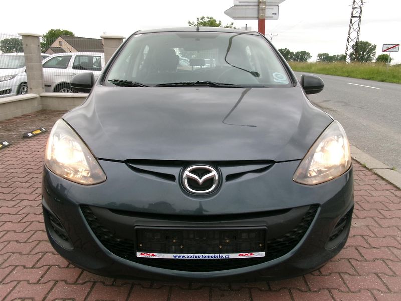 Mazda 2 (2012) 1,3i KLIMA 1.MAJ - fotka 3 z 26