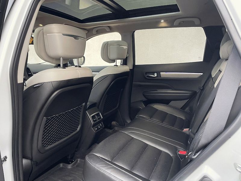 Renault Koleos (2017) INITIALE PARIS 2,0dCi 175k AWD - fotka 14 z 23