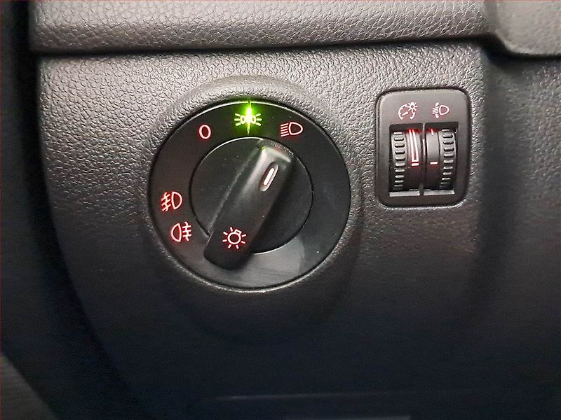 Volkswagen Golf Plus (2009) 1.6 TDI, Tempomat - fotka 17 z 17