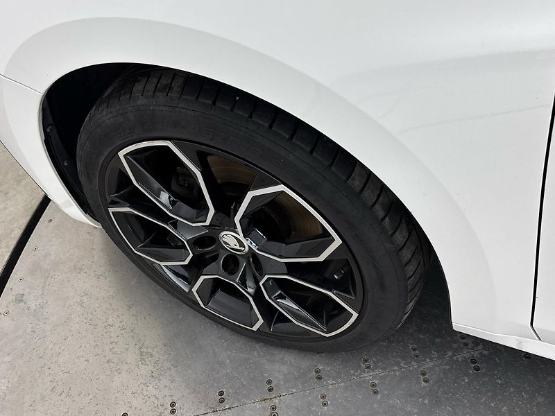 Škoda Octavia Ambition - fotka 26 z 27