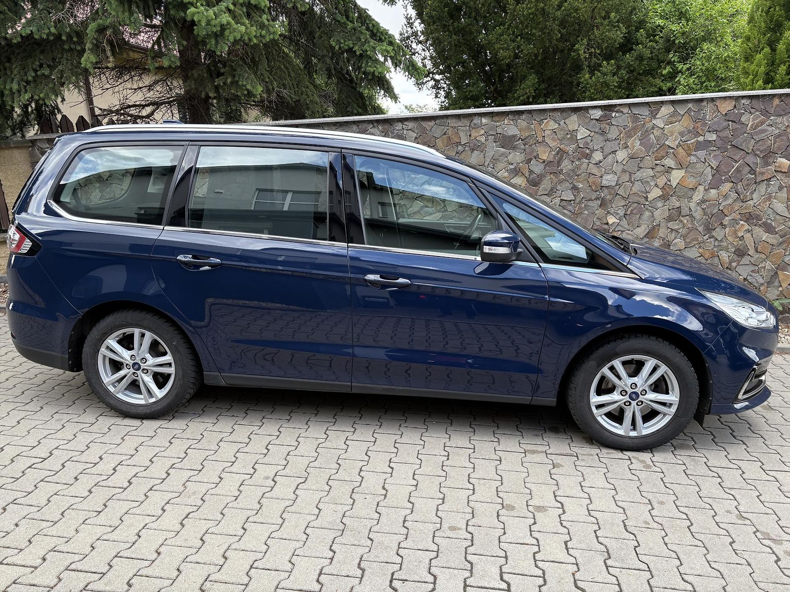 Ford Galaxy 2.0 EcoBlue  Titanium 7 míst