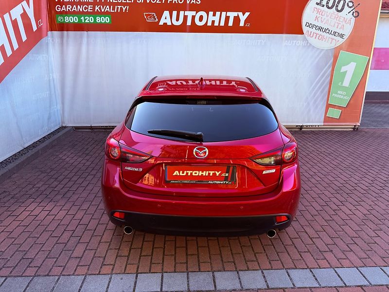 Mazda 3 2.0 Skyactiv 121 kW, ČR, 1.Maj - fotka 8 z 30
