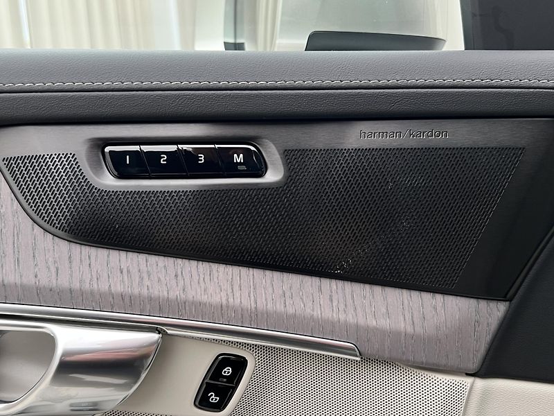 Volvo XC90 (2026) T8 AWD RECHARGE ULTRA AUT - fotka 8 z 20