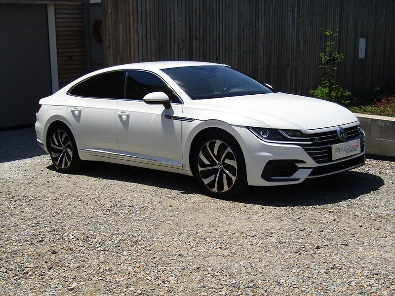 Volkswagen Arteon (2019) 2.0 TDI 140kW R-Line - fotka 1 z 44
