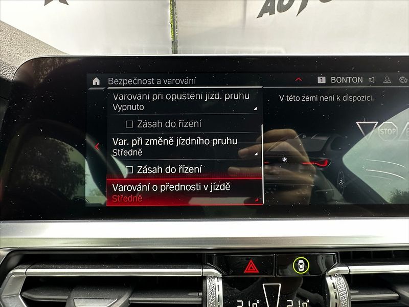 BMW M4 3,0 375kW-COMPETITION - fotka 37 z 46