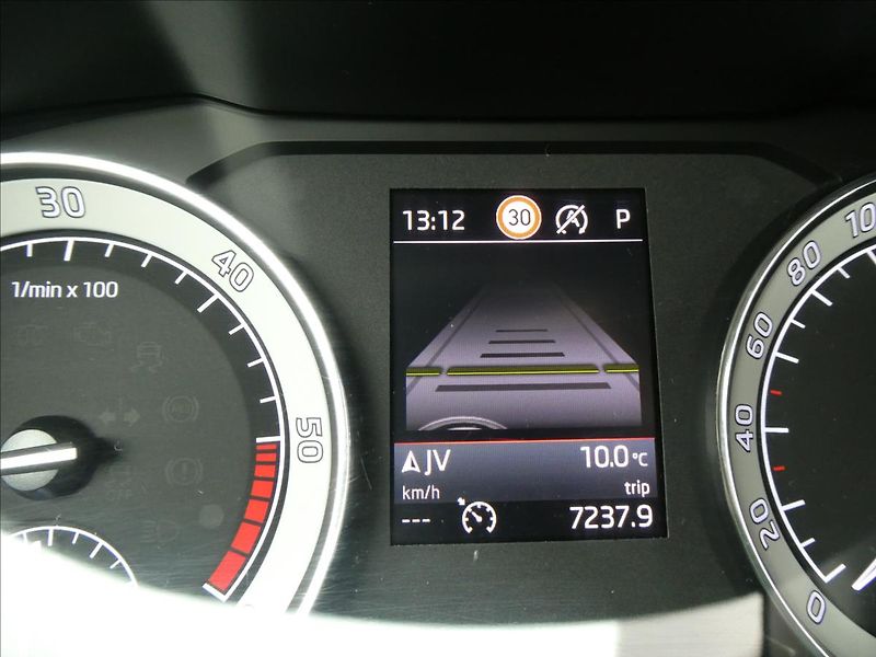 Škoda Superb 2,0 TDI 140kW 4x4 DSG Laurin&K - fotka 46 z 56