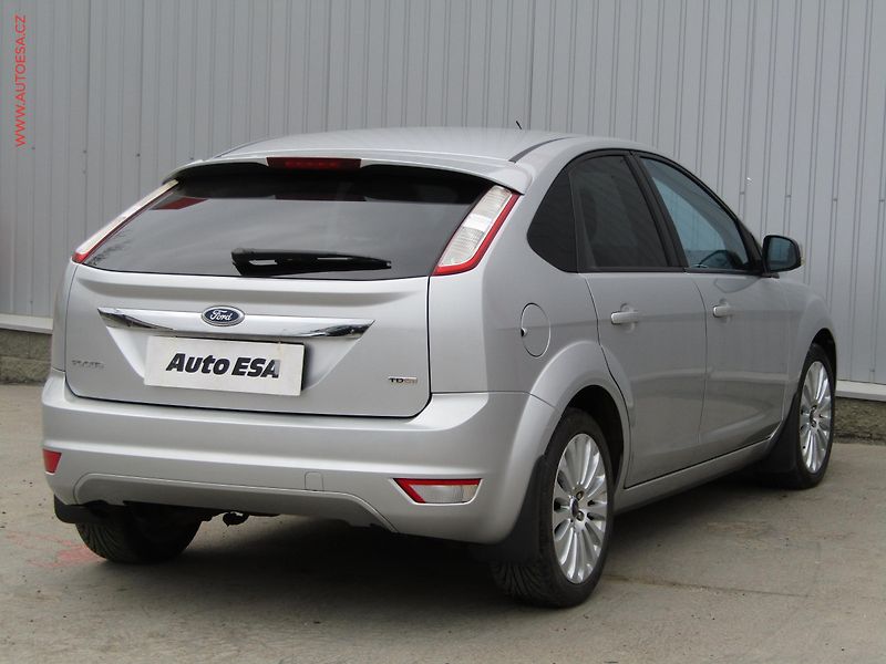Ford Focus (2009) 1.6 TDCi, Klima - fotka 4 z 16