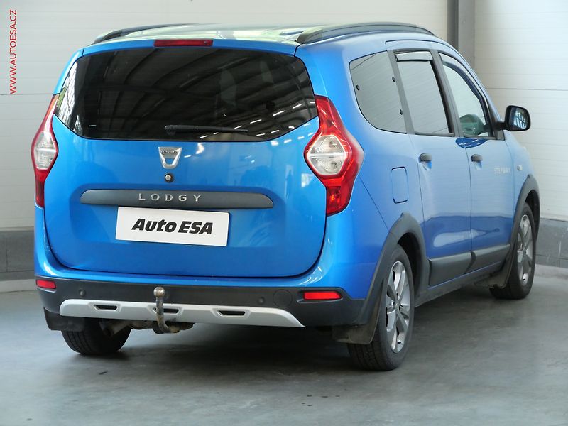 Dacia Lodgy (2016) 1.2 TCe, ČR, Stepway, AC - fotka 4 z 18