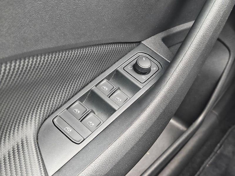 Škoda Scala Monte Carlo 7DSG 1,5TSI - fotka 21 z 24