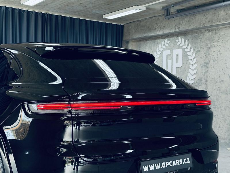 Porsche Cayenne (2024) S Coupe SPORTDESIGN MASAZ 3xTV - fotka 8 z 45