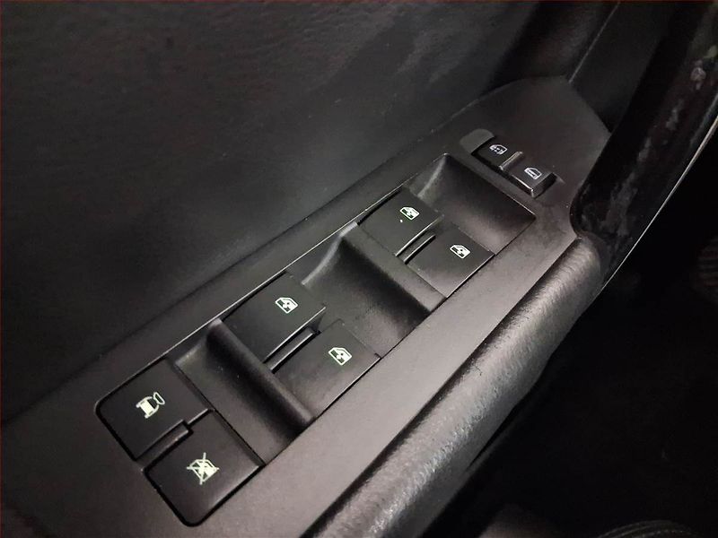 Chevrolet Captiva (2010) 2.0 D, 4X4, Automat, 7 míst - fotka 19 z 19