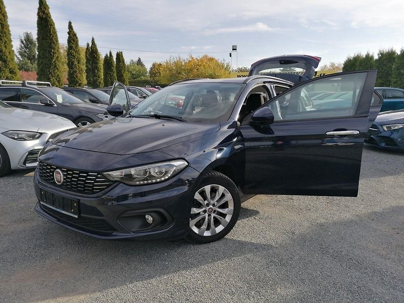 Fiat Tipo (2018) 1.6 JTD Navi,Kamera - fotka 1 z 21
