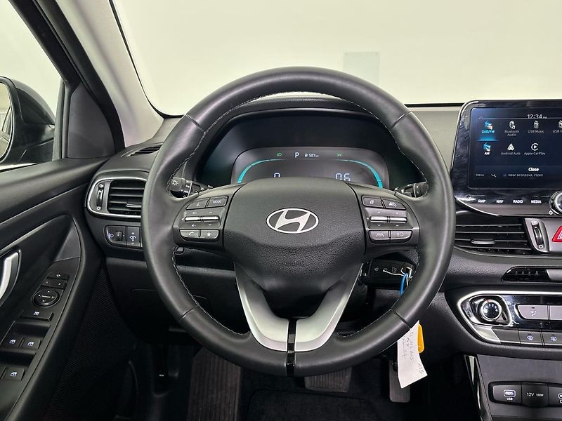 Hyundai i30 Kombi 1,5 T-GDI MHEV - fotka 18 z 26