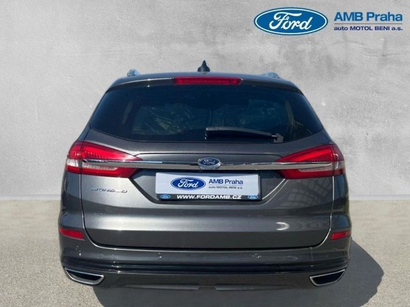 Ford Mondeo REZERVACE - fotka 5 z 14