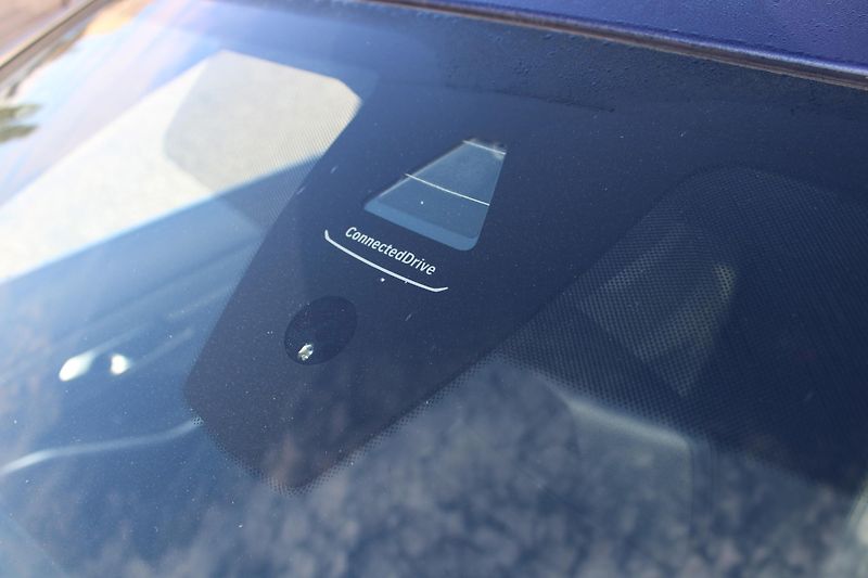 BMW Řada 3 (2019) 320d KŮŽE LED AUTOMAT TEMPOMAT - fotka 12 z 26