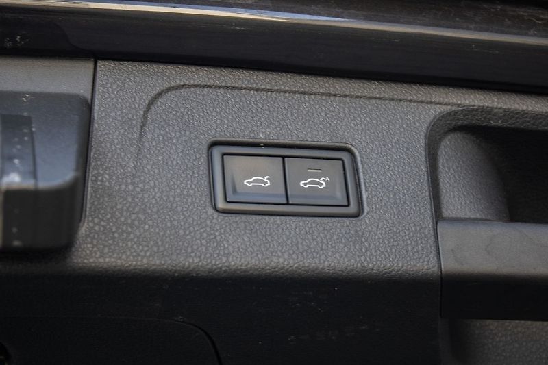 Volkswagen Passat 2.0 TDI DSG / 110kW / A7 - fotka 32 z 33
