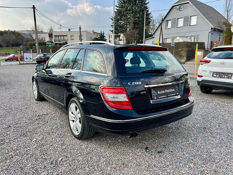 Mercedes-Benz Třídy C (2010) 200 CDi 100 kW Aut.,Xenon,Navi - fotka 7 z 17