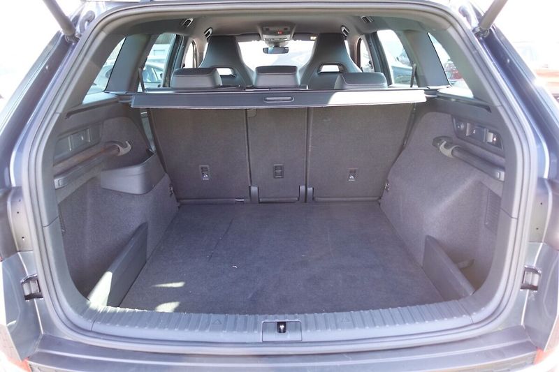 Škoda Kodiaq 2.0TDI 140 kW Sportline 4x4 DS - fotka 14 z 34