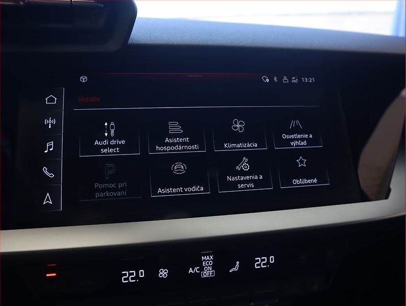 Audi A3 (2022) 35 TFSI - fotka 17 z 19