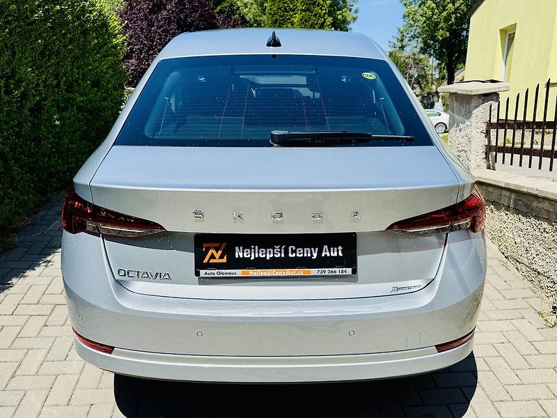 Škoda Octavia (2023) 1,5TSi 96kW DSG G-TEC Koup.ČR - fotka 15 z 15