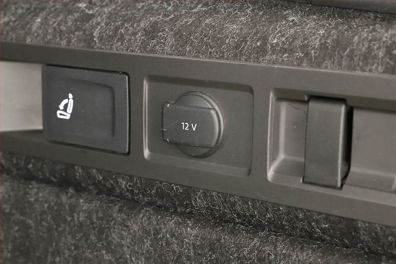 Škoda Superb (2020) Sportline iV 1.4 TSI PHEV - fotka 29 z 31